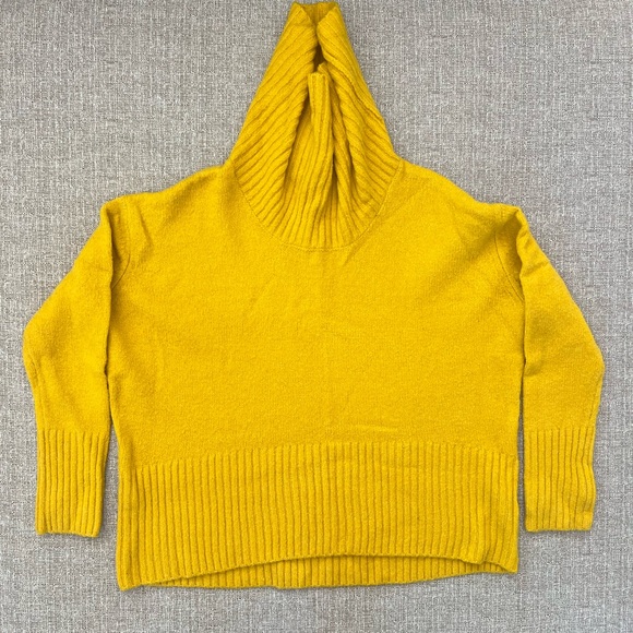 🍂 NWT Rachel Zoe Mustard Cowl Turtleneck Sweater - Picture 1 of 5